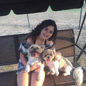 Meet your Posher, Candace